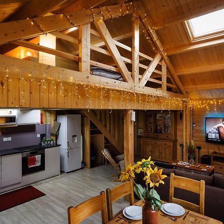 Spacious Cabin Evcharger And Free Parking Near Cambridge מראה חיצוני תמונה